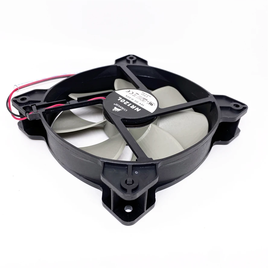 DC12V 0.22A 120MM Corsair 1202 - đánh giá và giá Case Fan